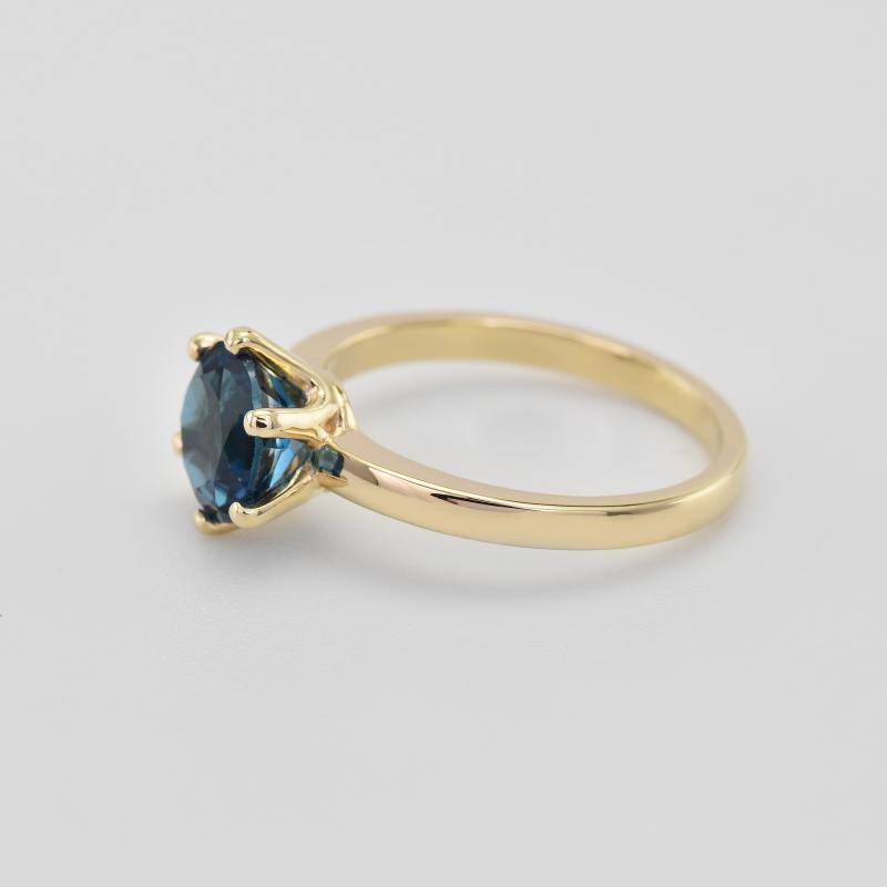 Prsten s modrým topazem 30572