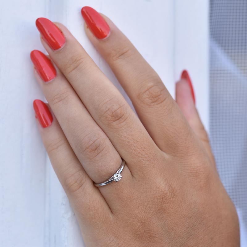 Zásnubní prsten s diamantem Dawi 33552