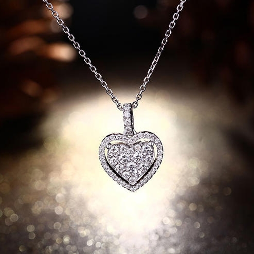 Luxusní náhrdelník posetý diamanty 3612
