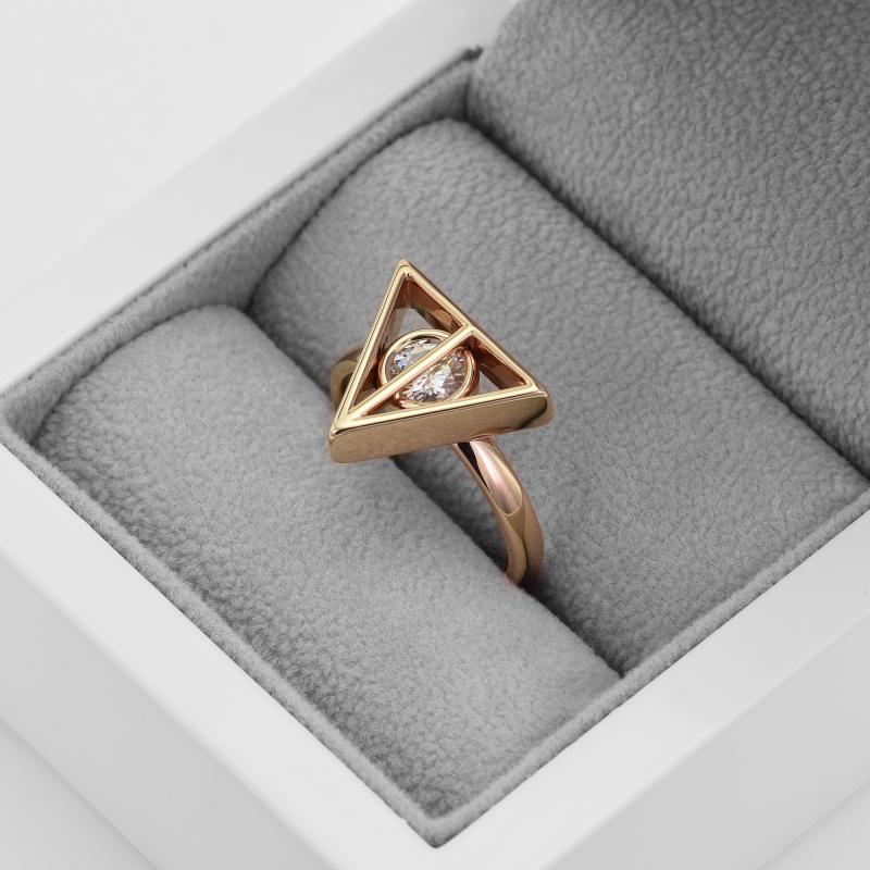 Kouzelný zlatý prsten s diamantem