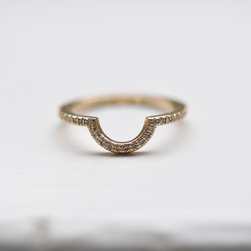 Vykrojený zlatý snubní prsten 