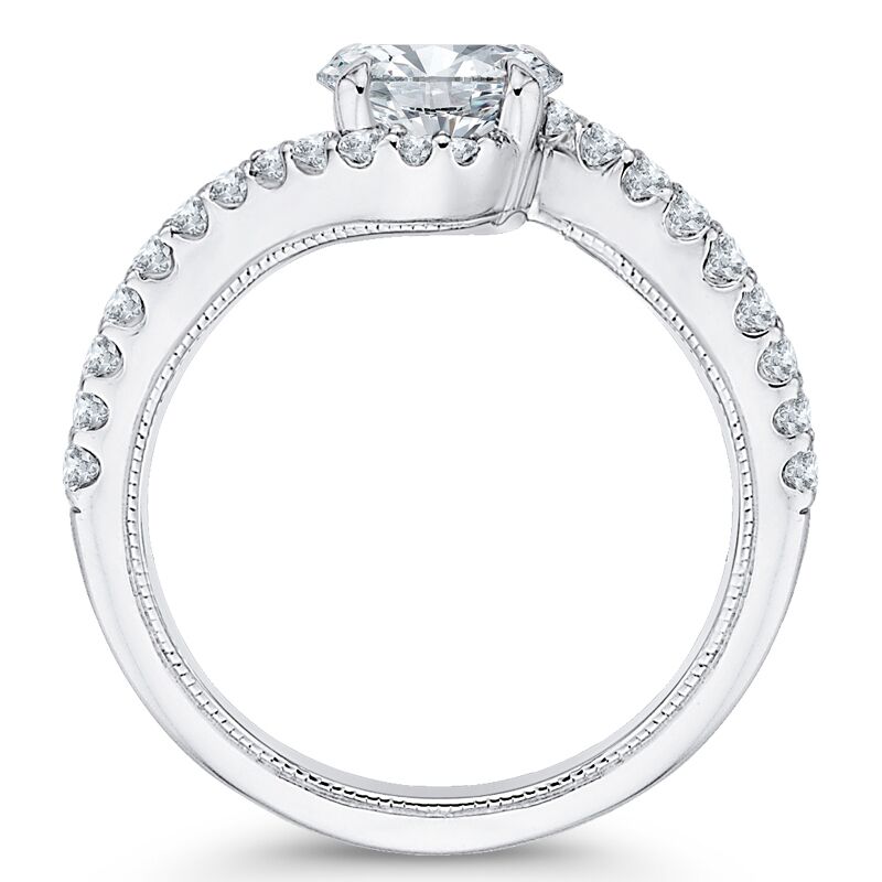 Elegantní zásnubní prsten s moissanitem a diamanty 66222