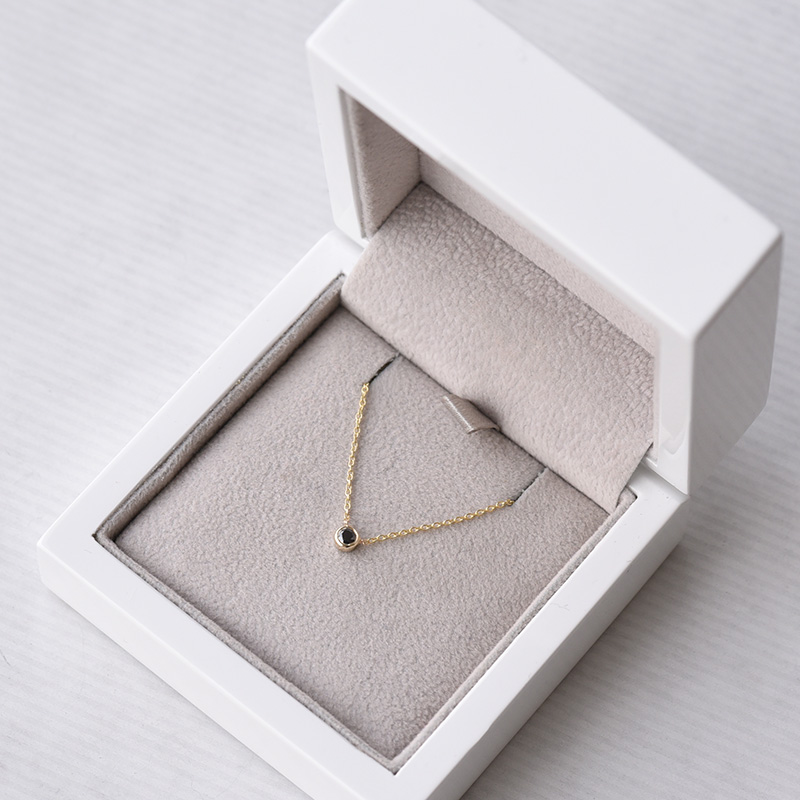 Zlatý minimalistický náhrdelník 73642