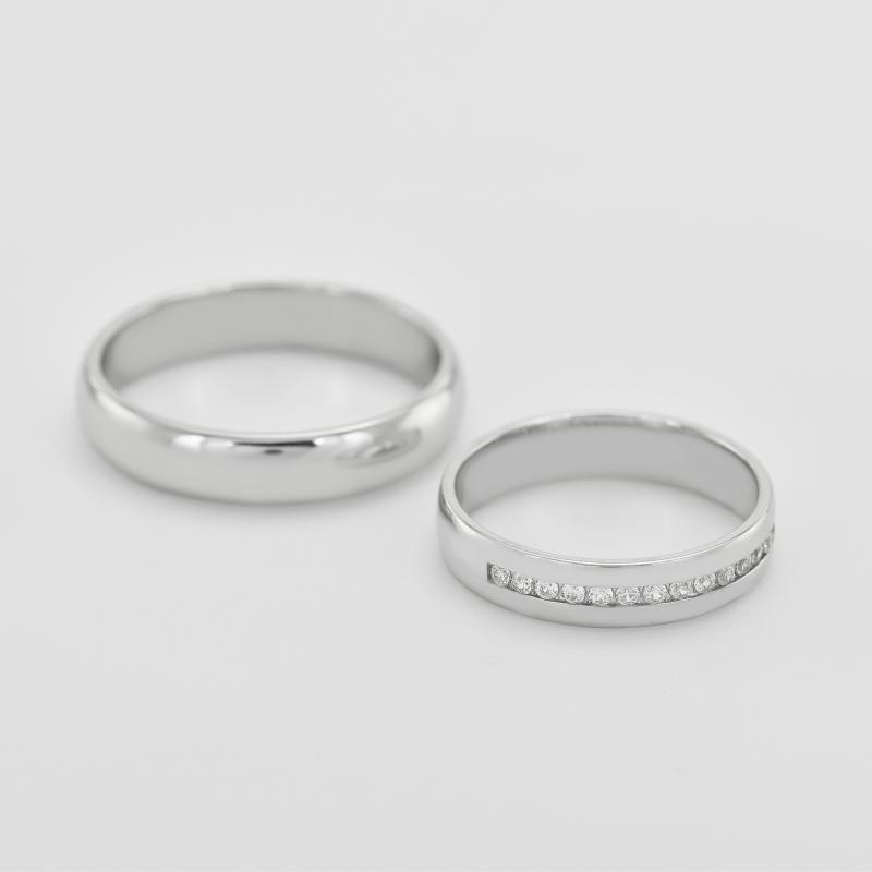 Komfortní snubní prsteny z platiny s diamanty 76702