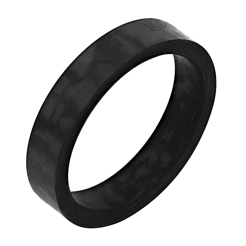Pánský snubní prsten z karbonu