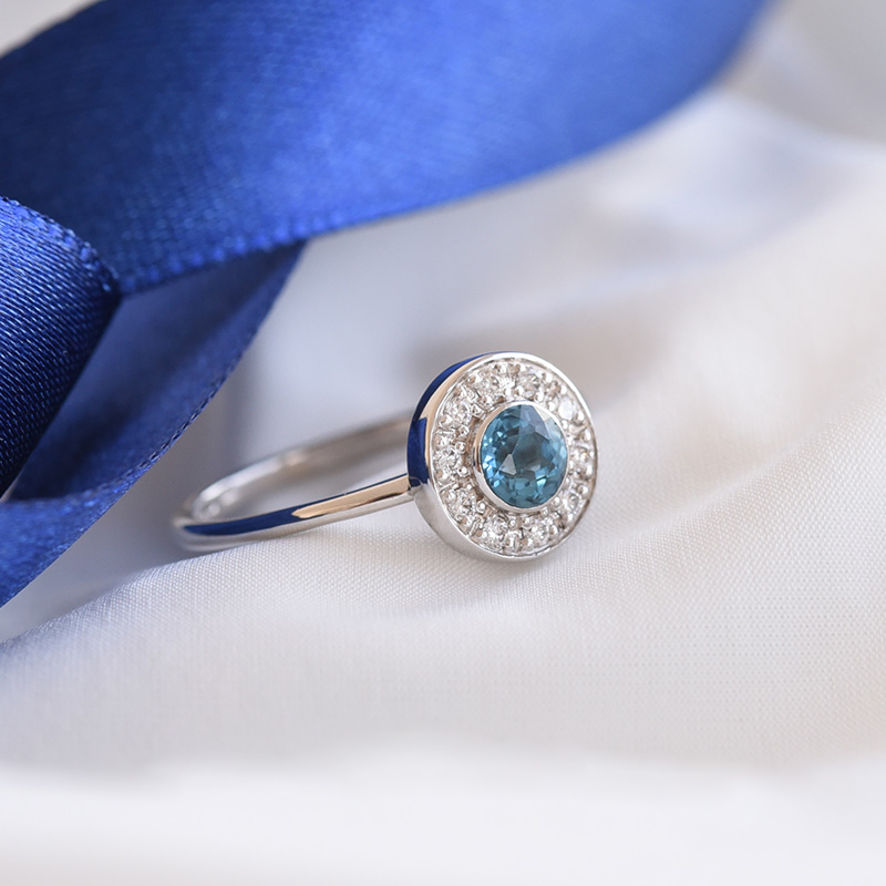 Diamantový halo prsten s londýnským topazem 81332