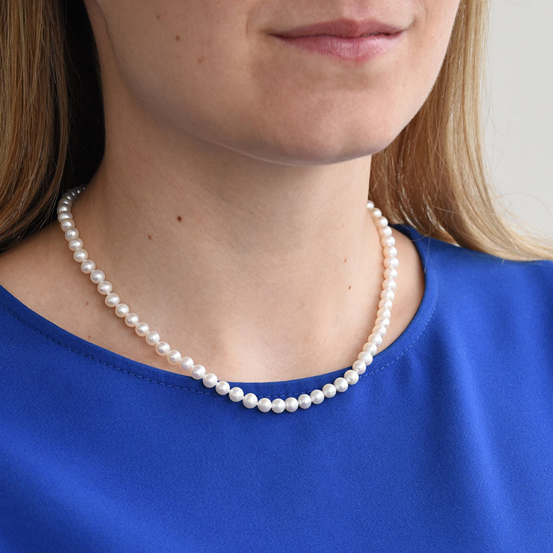 Decentní perlový náhrdelník 83482
