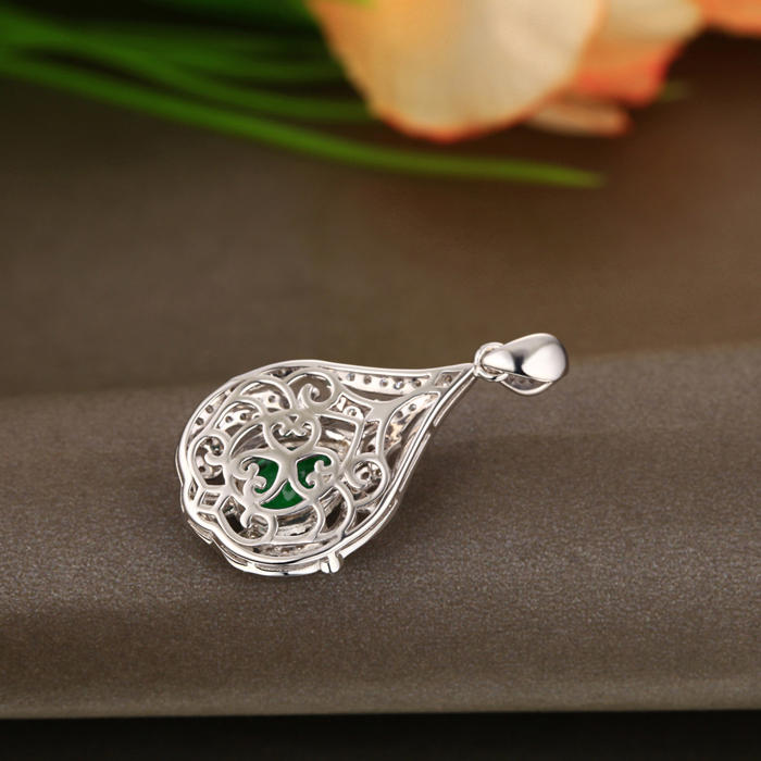 Smaragdový náhrdelník 8482