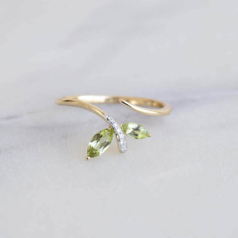 Jemný prsten se zelenými ametysty a diamanty 86782