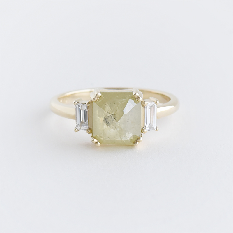 Zlatý prsten s diamanty 96412