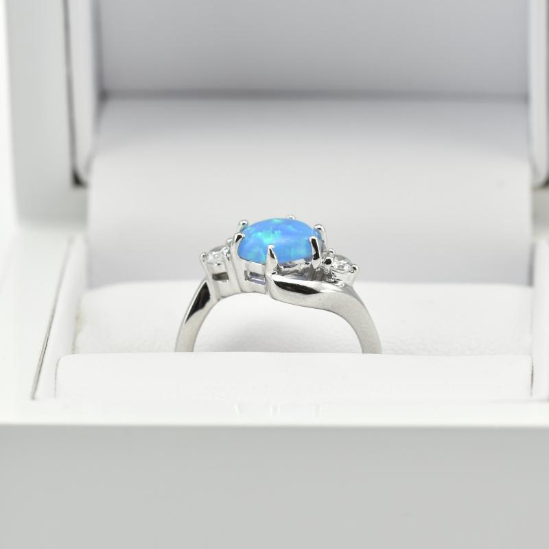 Prsten s modrým opálem 11113