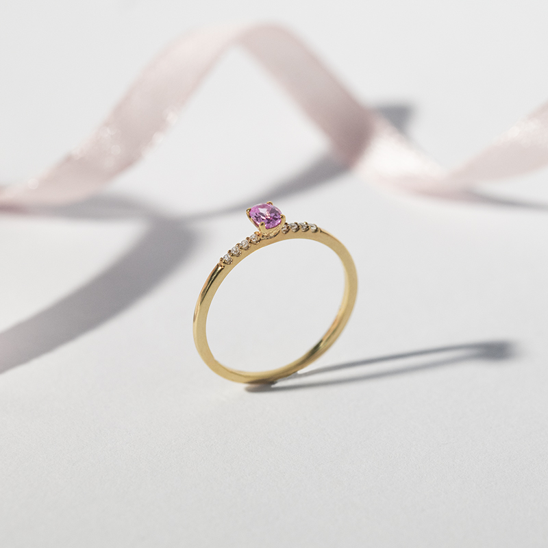 Zásnubní prsten s růžovým safírem a diamanty Terry 113043