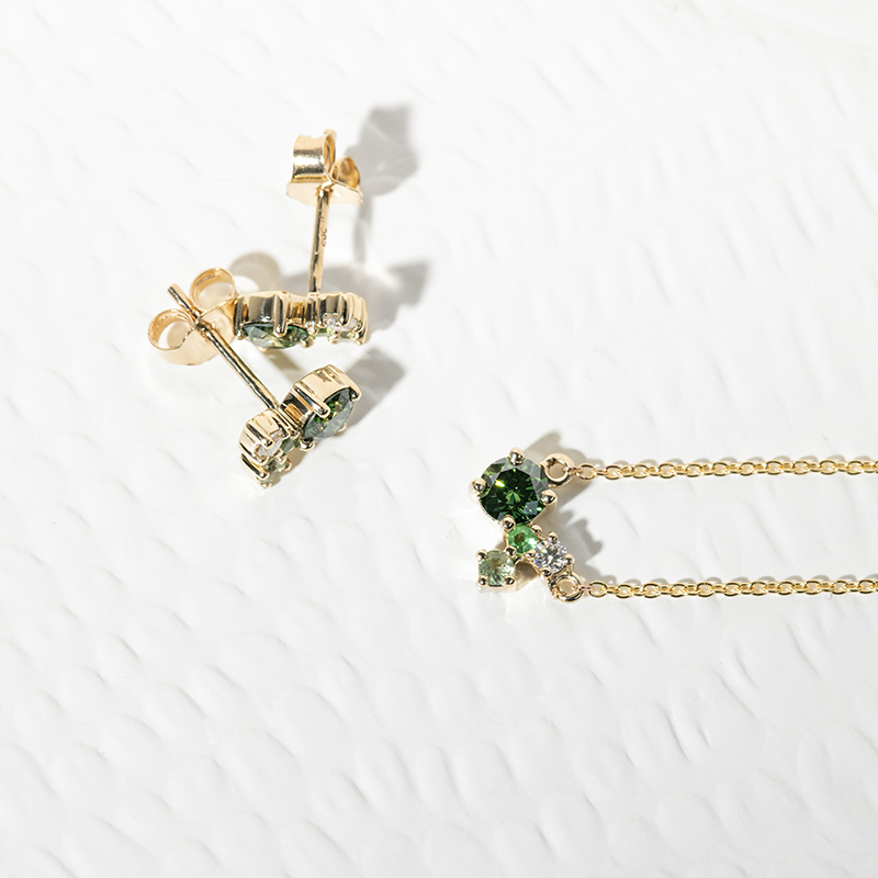 Zelené cluster náušnice se zelenými diamanty a drahokamy Kerrie 127073