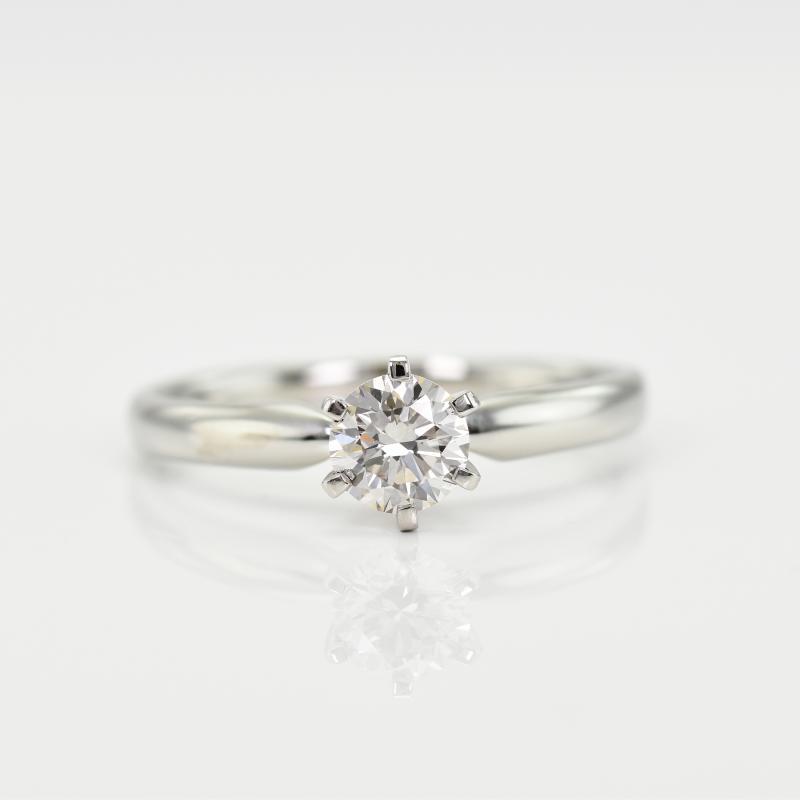 Prsten z platiny s diamantem 13353