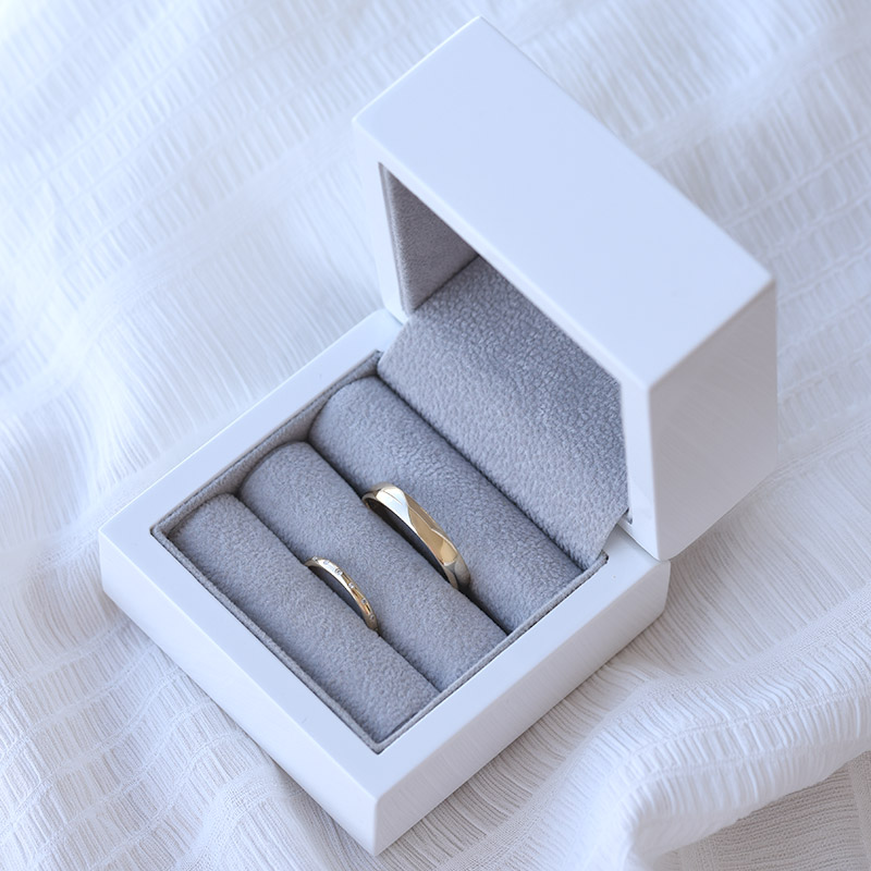 Zlatý eternity snubní prsten s lab-grown diamanty a komfortní pánský Miomi 133753