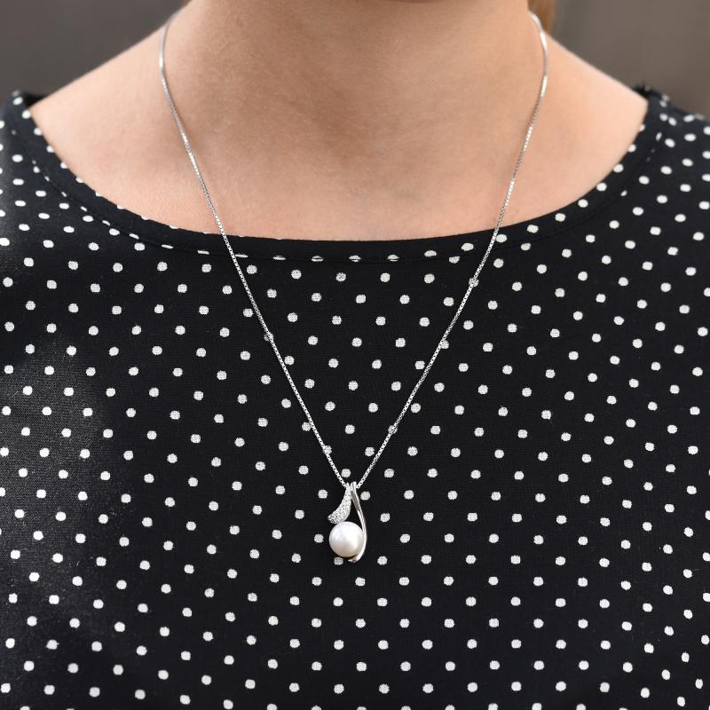 Stříbrný perlový náhrdelník 17483