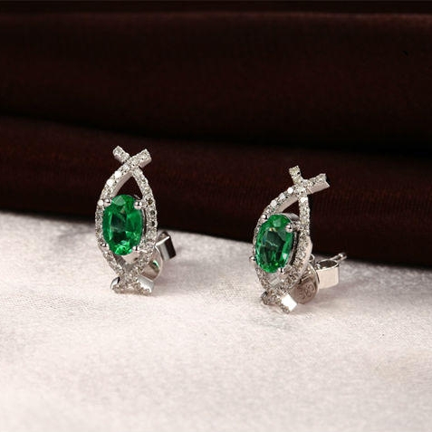 Smaragdy a diamanty na náušnicích 2403