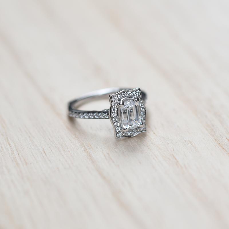 Halo zlatý zásnubní prsten s diamantem 49663