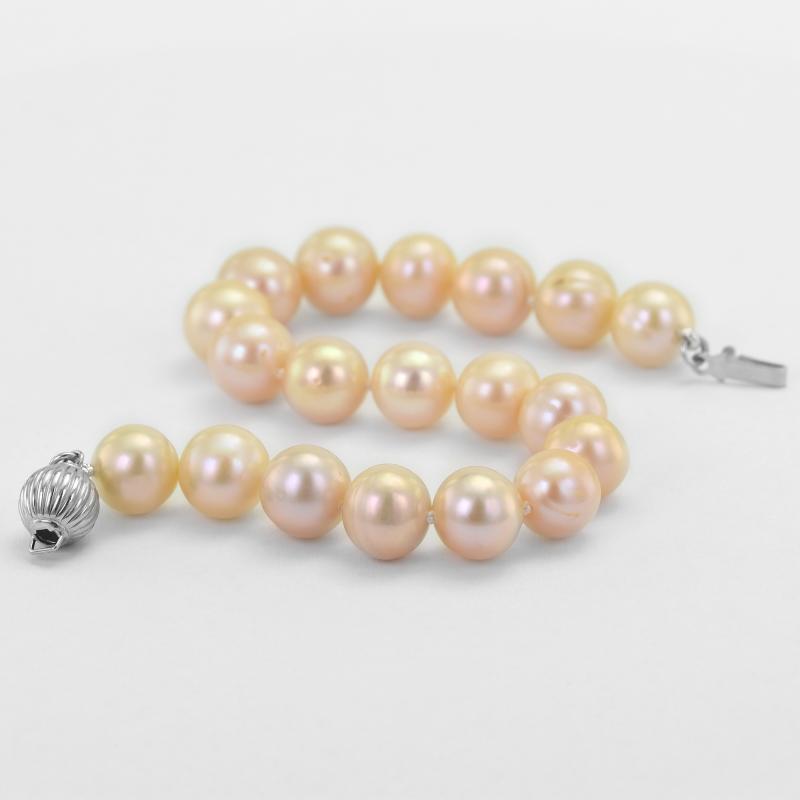 Náramek s broskvovými perlami 50913