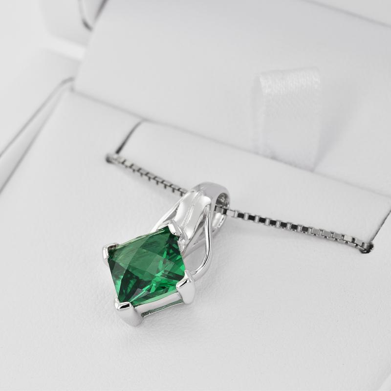 Stříbrný náhrdelník se smaragdem 6193