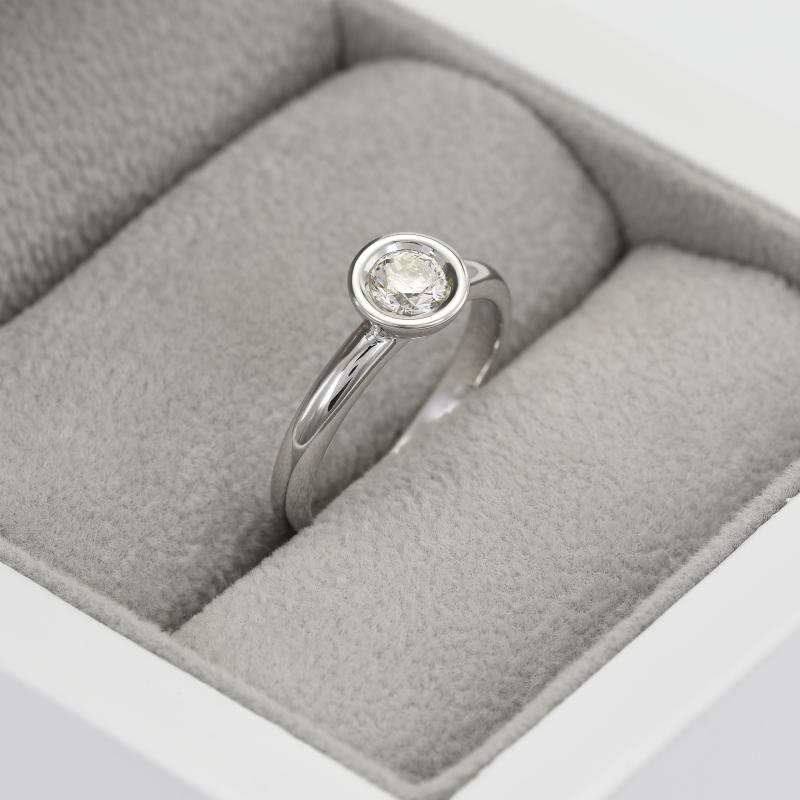 Zásnubní prsten s certifikovaným diamantem 64933