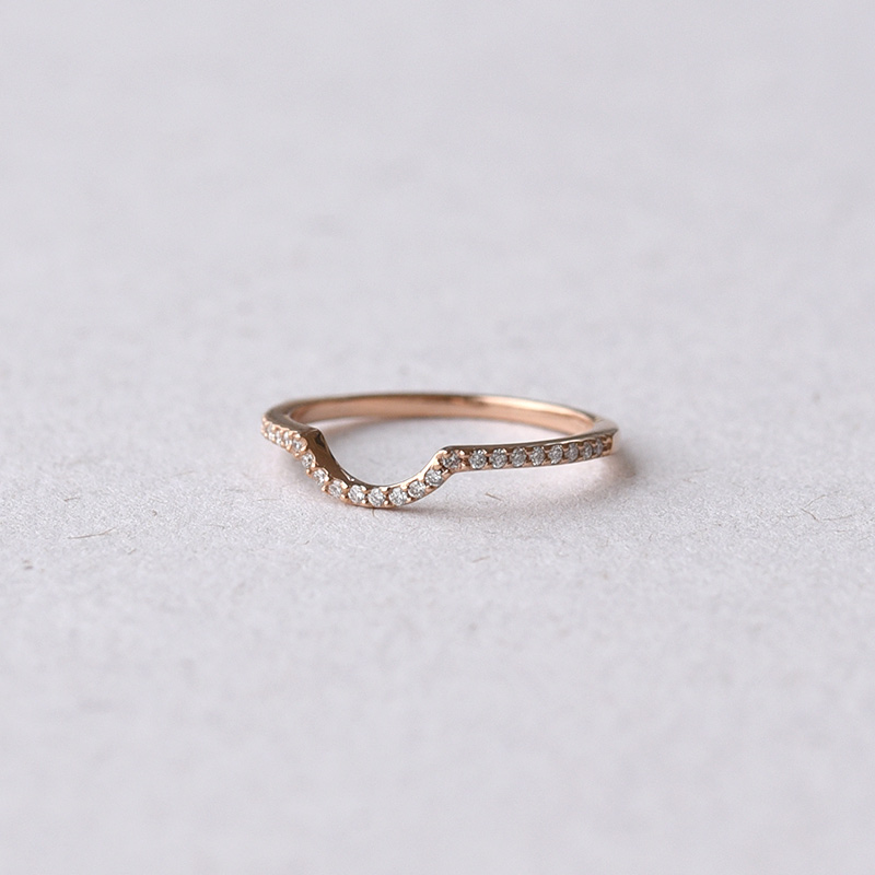 Zlatý prsten s diamanty 70963