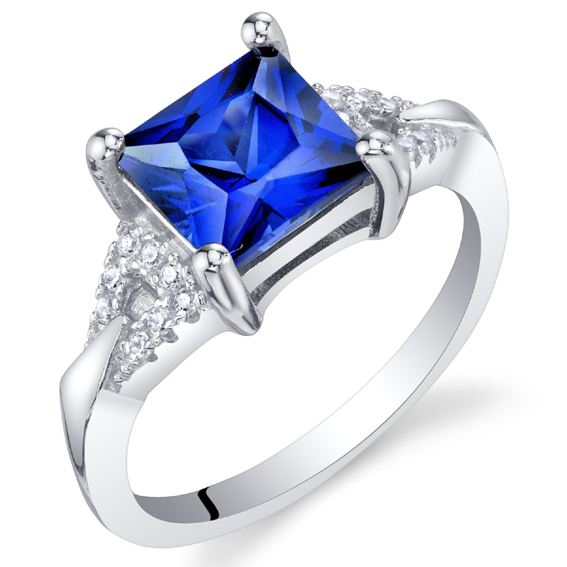 Stříbrný prsten s modrým safírem