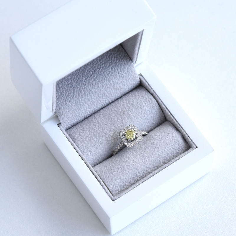 Zásnubní prsten se žlutým diamantem z bílého zlata 84343
