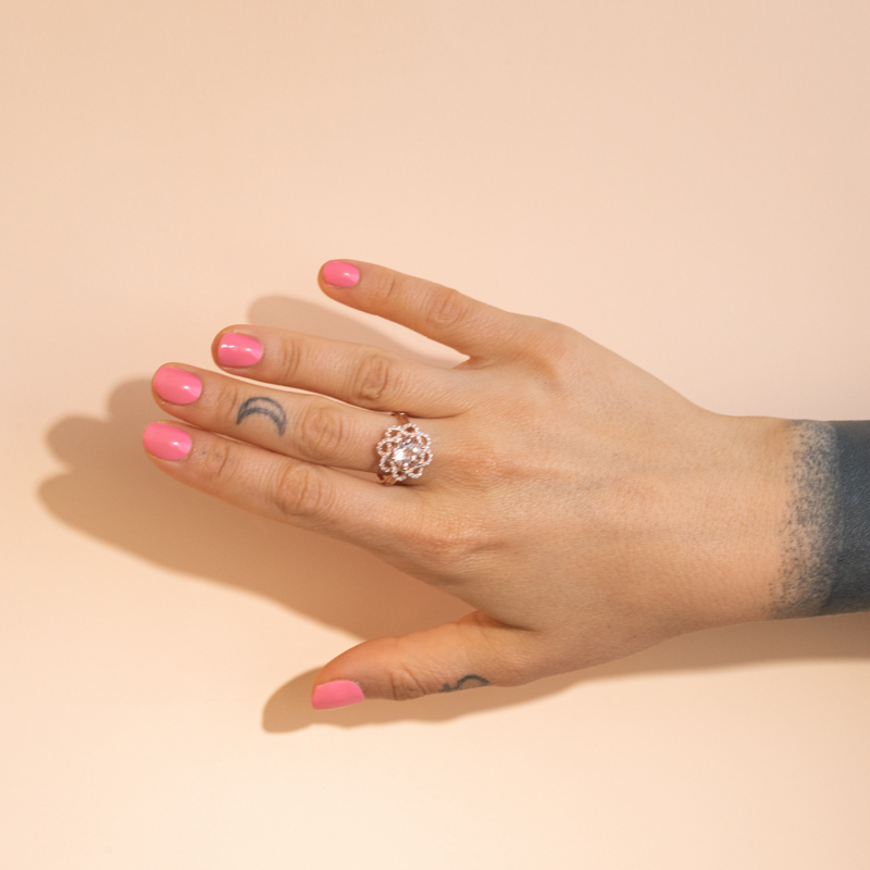 Zlatý prsten s morganitem a diamanty Mahati 102104