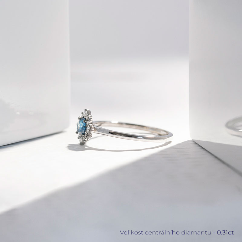 Zásnubní prsten s certifikovaným fancy blue lab-grown diamantem Febe 114144