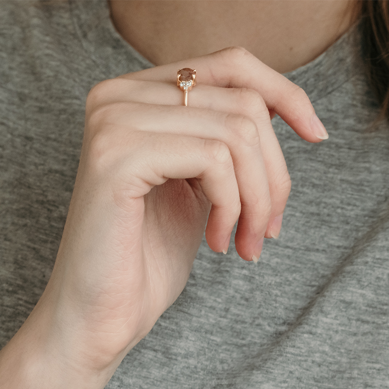 Zlatý prsten se salt and pepper diamantem Agathe 120614