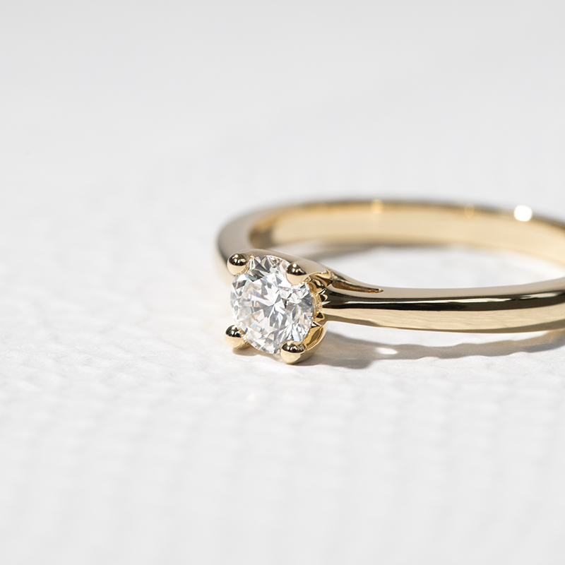 Zásnubní prsten s diamantem Katya 122004