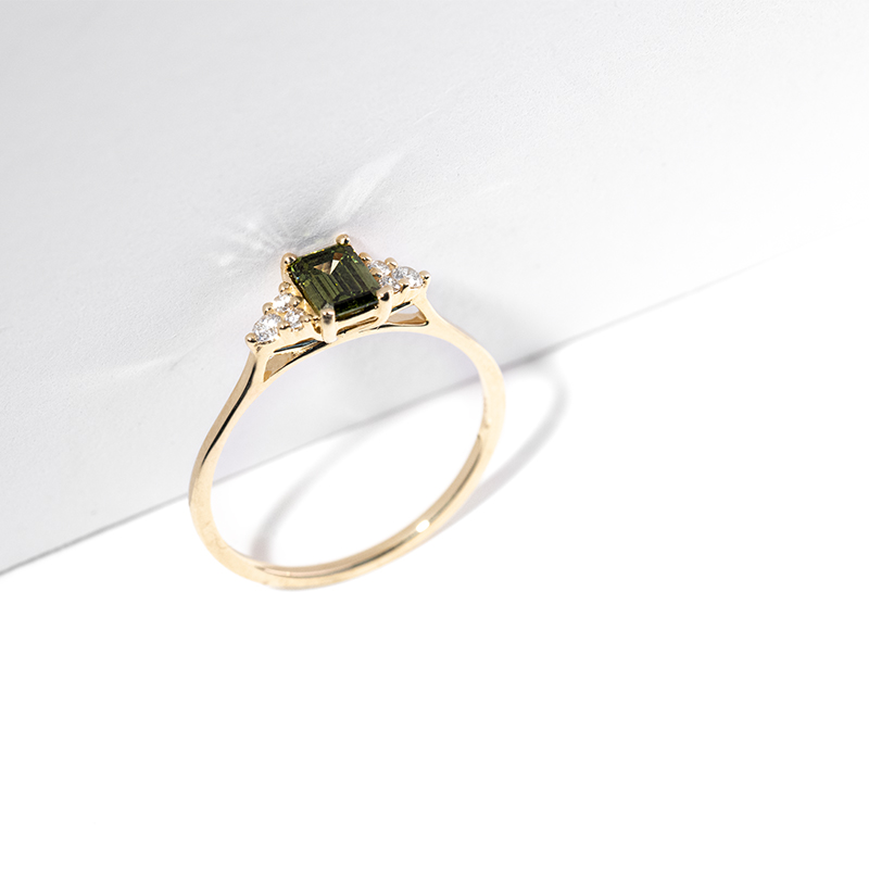 Zásnubní prsten s 0.43ct IGI certifikovaným zeleným lab-grown diamantem Miha 125954