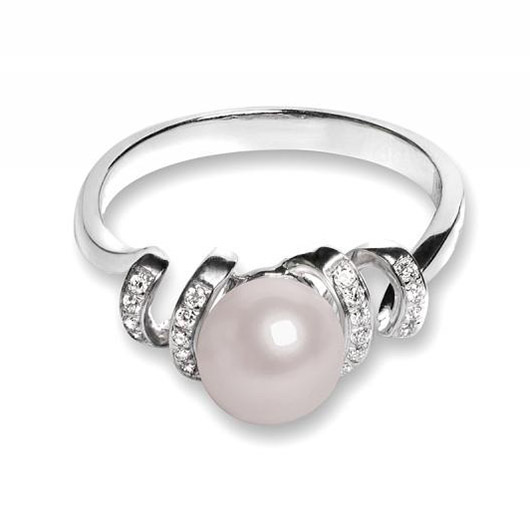 Perlový prsten s diamanty