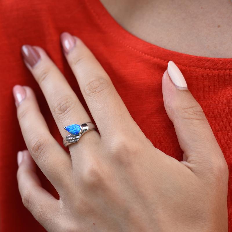 Stříbrný prsten s modrým opálem 46704