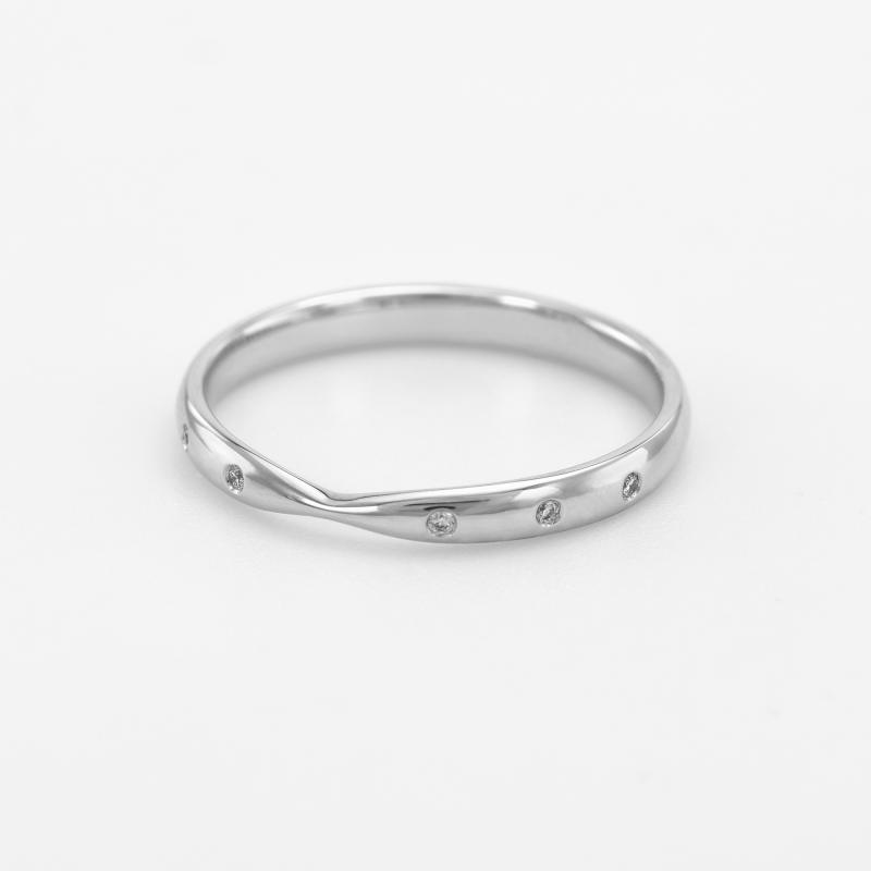 Zúžený prsten s diamanty 47024