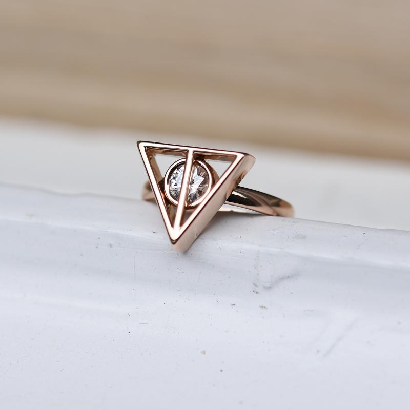 Symbolický prsten s diamantem