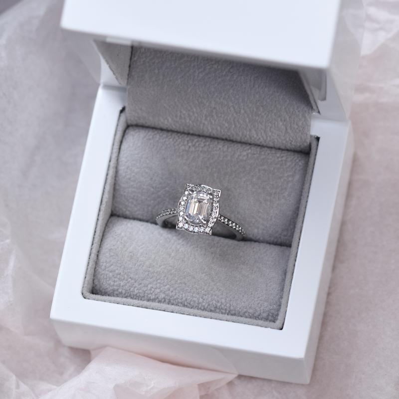 Halo prsten s emerald diamantem 49664