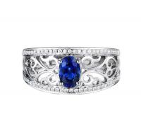 Královský prsten s modrým safírem a diamanty Kamari