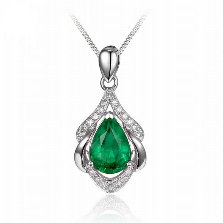 Smaragdový náhrdelník Beatrice