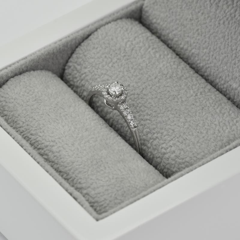 Stříbrný halo prsten s lab-grown diamanty Lyons 104505
