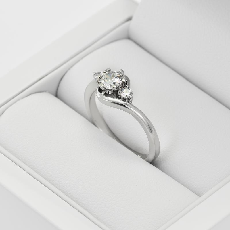 Diamantový platinový prsten 10665
