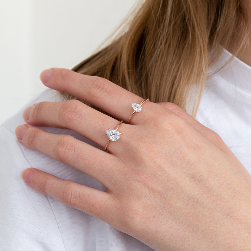 Zásnubní prsten s pear diamantem North 124745
