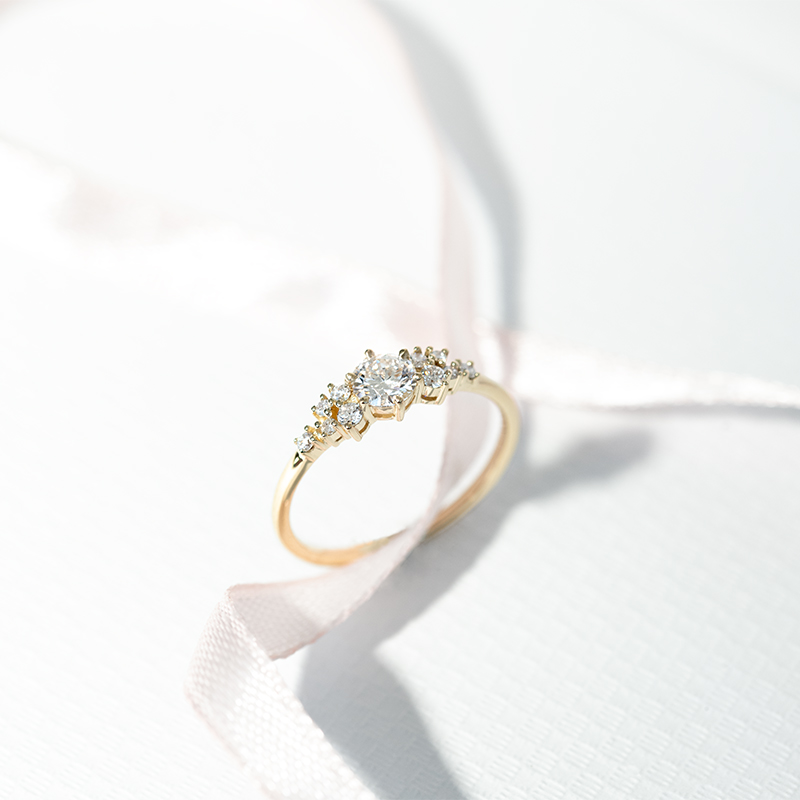 Romantický zásnubní prsten s diamanty Donell 125325