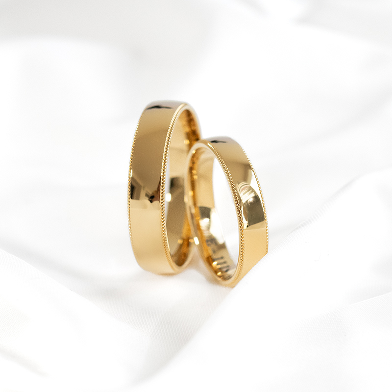Zlaté snubní prsteny se zdobenými okraji Rayan 125895