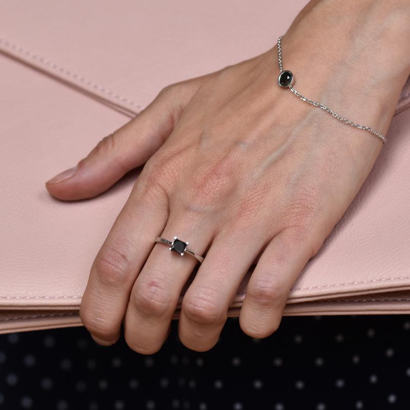 Prsten s černým diamantem 20725