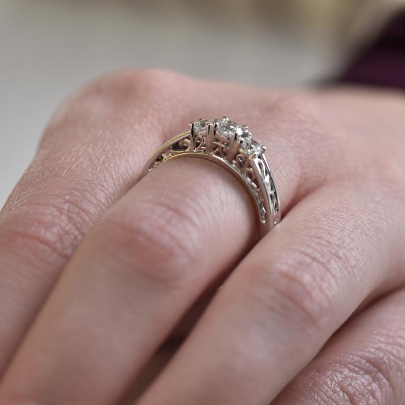 Diamantový prsten 27555