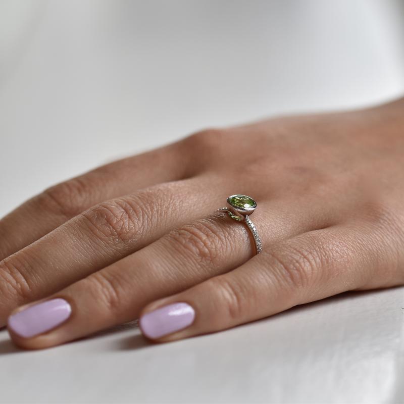 Prsten s olivínem 30745