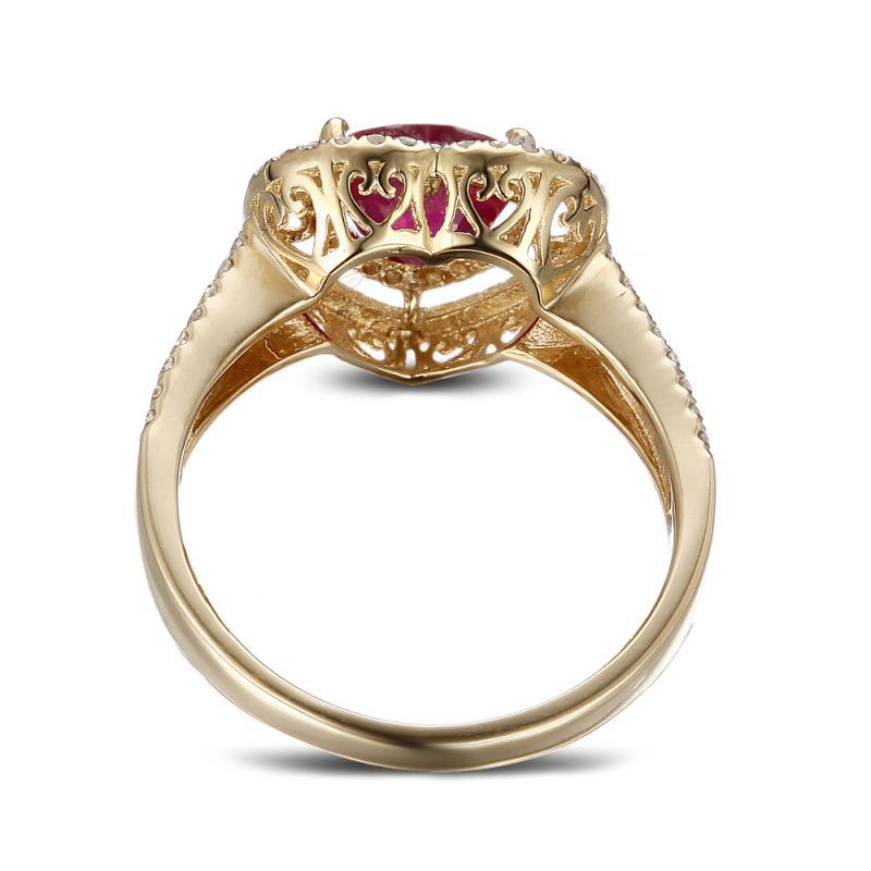 Zlatý prsten s rubínovým srdcem 3695
