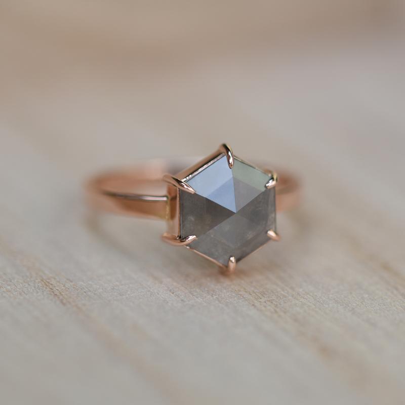Prsten s diamantem salt'n'pepper z růžového zlata 44365